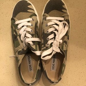 Steve Madden camo platform sneakers